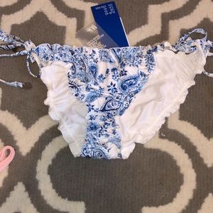 🛍 3/$25 H&M bikini bottoms. NEW. Size medium